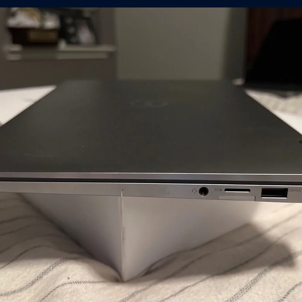 Dell 9410 convertible 2-1 laptop/tablet